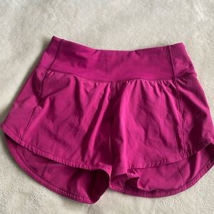 Lululemon Hotty Hot Shorts - size 2